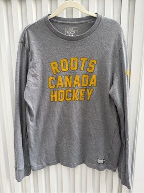 Roots Canada Hockey 73 Gray Long Sleeve Graphic Shirt Men’s Medium